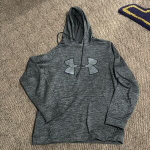 Men’s under Armour hoodie